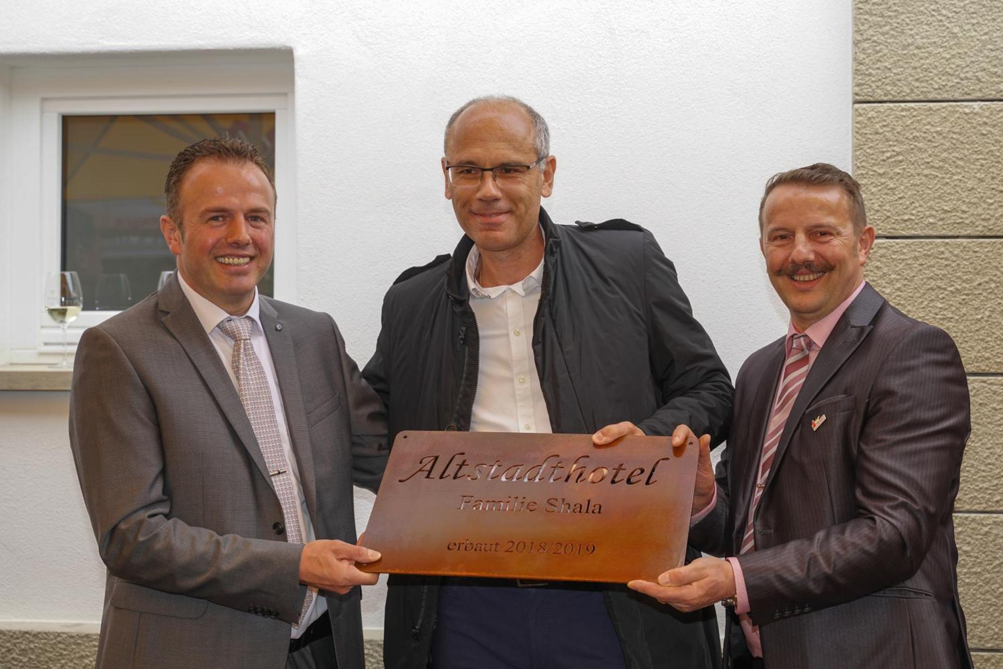 Altstadthotel Wilde Rose Eppingen Exterior photo