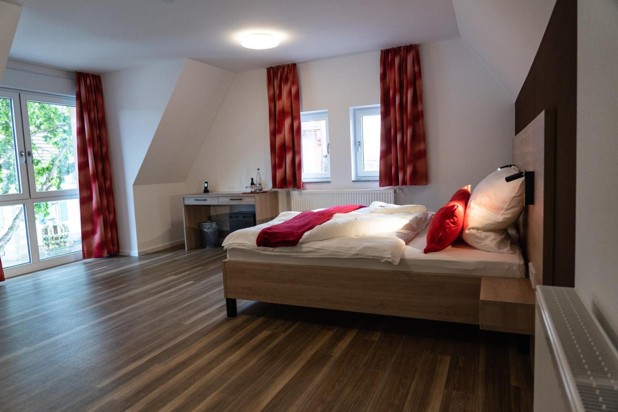 Altstadthotel Wilde Rose Eppingen Exterior photo